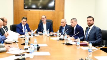 لجنة الإعلام والاتصالات تقر مشروع قانون يلزم المؤسسات المملوكة من الدولة تخصيص 5% من إعلاناتها للإعلام الرسمي
