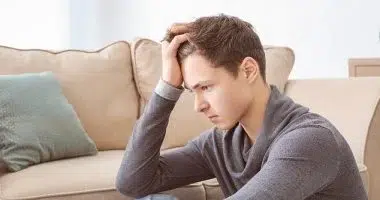 أعراض الاكتئاب لدى الرجال.. علامات يجب الانتباه لها