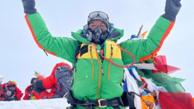 اخبار مترجمة : &Quot;رجل إيفرست&Quot; النيبالي يحطم رقمه القياسي بتسلق القمة للمرة الـ29 | أخبار جبل إيفرست