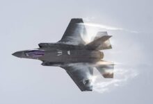 اخبار مترجمة :تقول الوكالة الرقابية إن شركة لوكهيد ينفد منها مكان وقوف السيارات وسط تأخيرات في طائرات F-35