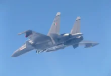 طائرة Su-30Mki هندية تُطلق صاروخًا طويل المدى من طراز براهموس Brahmos ضد سفينة (فيديو)