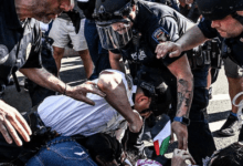 شرطة نيويورك تقمع مظاهرة مؤيدة لفلسطين | وكالة شمس نيوز الإخبارية - Shms News |