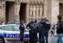 فيديو يغضب الفرنسيين عقب فشل شرطيات في القبض على مطلوب