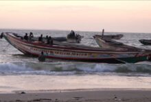 اخبار مترجمة :مقتل 89 شخصا على الأقل في انقلاب قارب قبالة موريتانيا | أخبار الهجرة