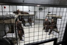 إعلام عبري: رئيس الشاباك يبلغ حكومة نتنياهو باكتظاظ السجون بالمعتقلين الفلسطينيين