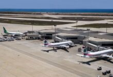 شركات الطيران تمدّد تعليق رحلاتها إلى بيروت