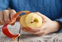 كيف يمكن أن يعزز تناول قشور التفاح من قوة العضلات؟