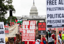 مظاهرات حاشدة فی واشنطن احتجاجا على زیارة نتنیاهو وتندیدا بالمجازر بحق غزة