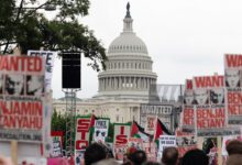 نتنياهو المنبوذ.. احتجاجات واسعة في محيط الكونغرس ضد رئيس الوزراء الصهيوني