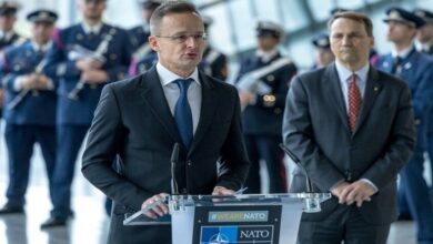 وزير الخارجية الهنغاري: فوز ترامب في الانتخابات الرئاسية المقبلة سينهي حرب أوكرانيا