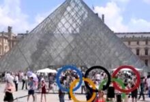 اخبار مترجمة :صناعة السياحة في باريس تتعرض لضربة قوية خلال الألعاب الأولمبية