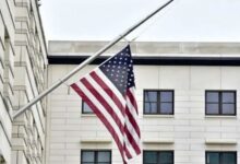 السفارة الأمريكية بلبنان تدعو رعاياها لحجز أي بطاقة سفر متاحة للمغادرة