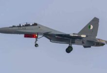 المقاتلات الجزائرية Su-30MKA تطلق صواريخ كروز مضادة للإشعاع للتدريب على مهمات قمع الدفاع الجوي