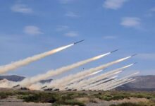 حزب الله يطلق عشرات الصواريخ على مستوطنة بيت هلل لأول مرة