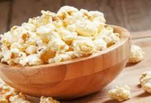 الفشار (بالإنجليزية: Popcorn)‏ أو الشامية أو البوشار أو النفّيش أو الفرّأخ أو الشوش أو القطانية هي أسماء لشيء واحد وهو الذرة المفرقعة بالحرارة، حيث يوجد كمية صغيرة من الماء داخل بذور الذرة والتي تسبب الانفجار، حيث تتوسع نواة البذرة ويصبح حجمها أكبر، وتأخذ شكلًا شبه عشوائي ولوناً أبيض وملمسًا رقيقًا.