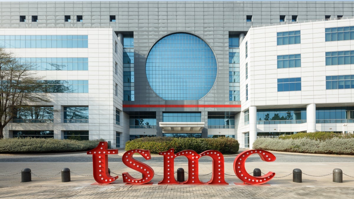 ستشتري شركة Apple بعض الرقائق التي ستصنعها TSMC في الولايات المتحدة بدءًا من النصف الثاني من عام 2025