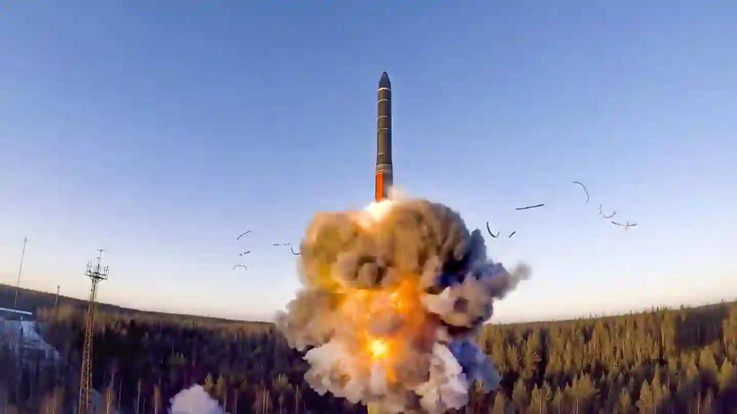 لا يوجد مكان في العالم خارج نطاق الصواريخ الباليستية العابرة للقارات (ICBMs) الصواريخ الروسية - قائد الصواريخ الاستراتيجية