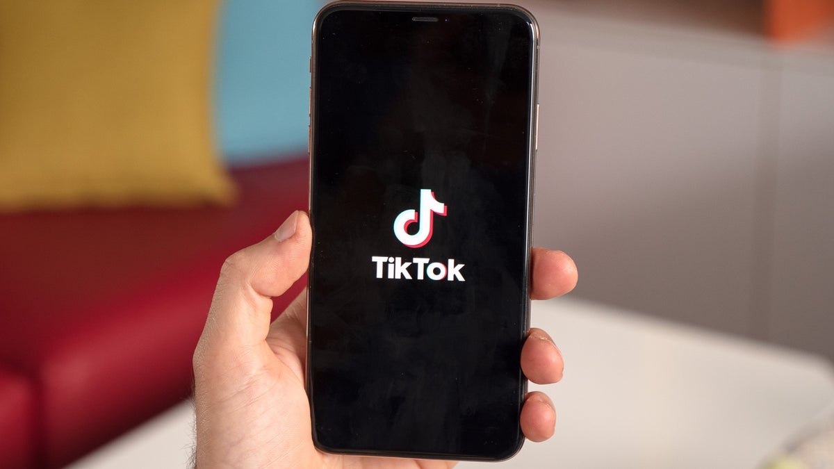 هذه الدولة الأوروبية تحظر TikTok، ويريد ترامب إبقائها مباشرة في الولايات المتحدة