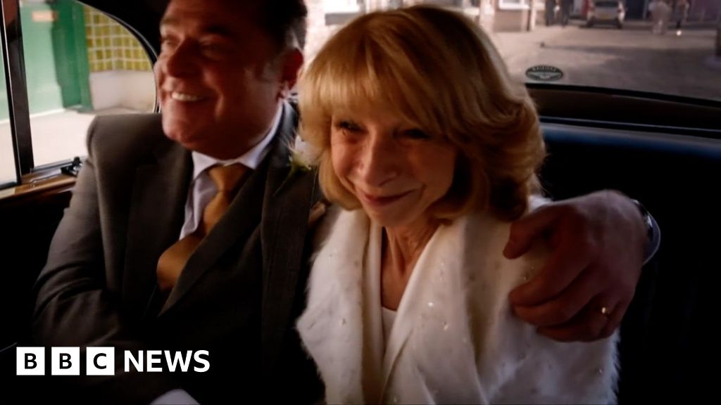 شاهد المشهد الأخير لـ Helen Worth في دور Gail in Coronation Street