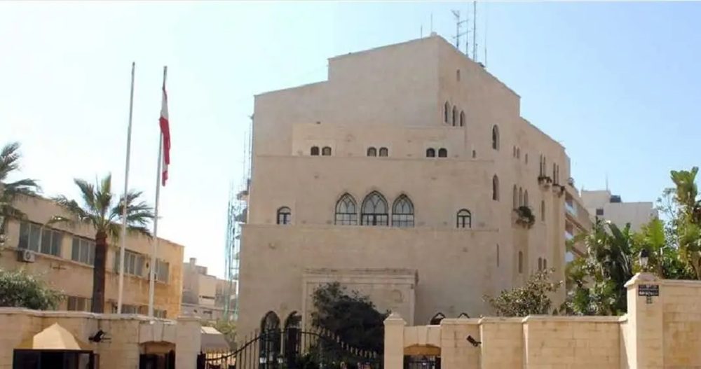 الرئيس بري يلتقي السفير الفرنسي في عين التينة