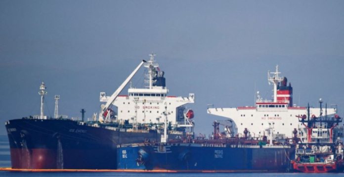 إغلاق مضيق هرمز يقفز بتكاليف شحن النفط والغاز
