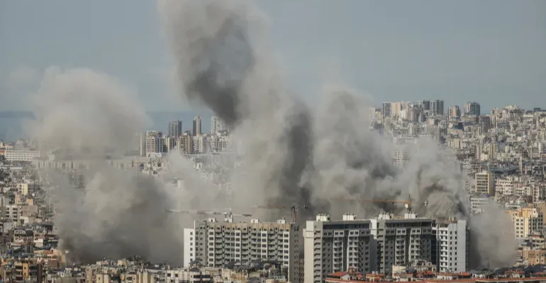 صورة توضيحية - الصحة اللبنانية 26 قتيلاً ومصاباً في الغارات الإسرائيلية على البقاع