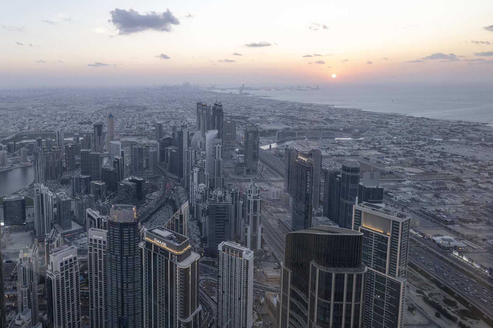 صورة توضيحية - الدفاع الإماراتية تعلن حصيلة الاعتراضات الجوية