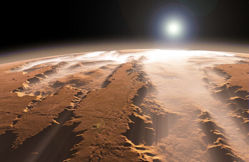 عاصفة شمسية عاتية تحدث تضخما غير مسبوق في غلاف المريخ الجوي