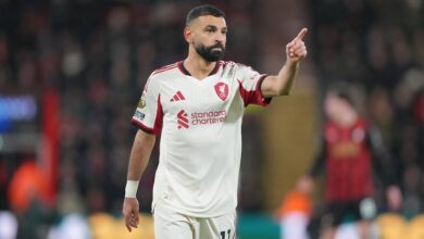أول فريق يعلن رغبته في التعاقد مع محمد صلاح