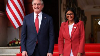 الولايات المتحدة وفنزويلا تتفقان على إعادة العلاقات الدبلوماسية في تحول كبير بعد الإطاحة بمادورو