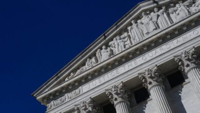 استمع مباشرة: تنظر المحكمة العليا في قوانين الاقتراع عبر البريد التي تصل متأخرة في حالة قد تؤثر على الانتخابات النصفية