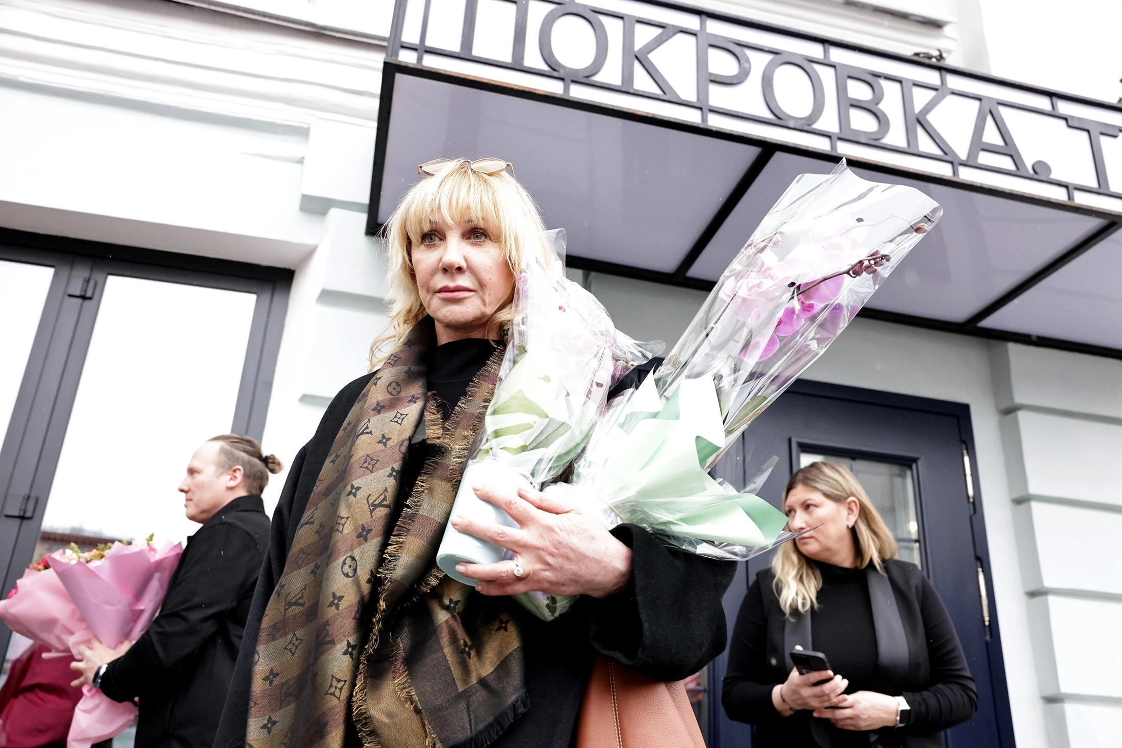 صورة توضيحية - رسمت أكثر من 80 لوحة كيف احتفلت الممثلة إيلينا ياكوفليفا بعيد ميلادها الخامس والستين