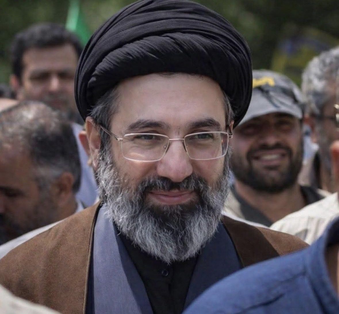 صورة توضيحية - انتخاب السيد مجتبى خامنئي مرشدا للجمهورية الإسلامية في إيران