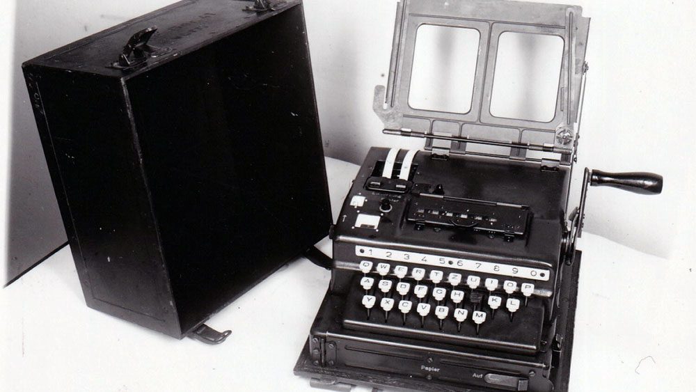 صورة توضيحية - تم العثور على تعليمات ومفاتيح لآلة تشفير تعتبر أكثر تقدمًا من آلة Enigma.