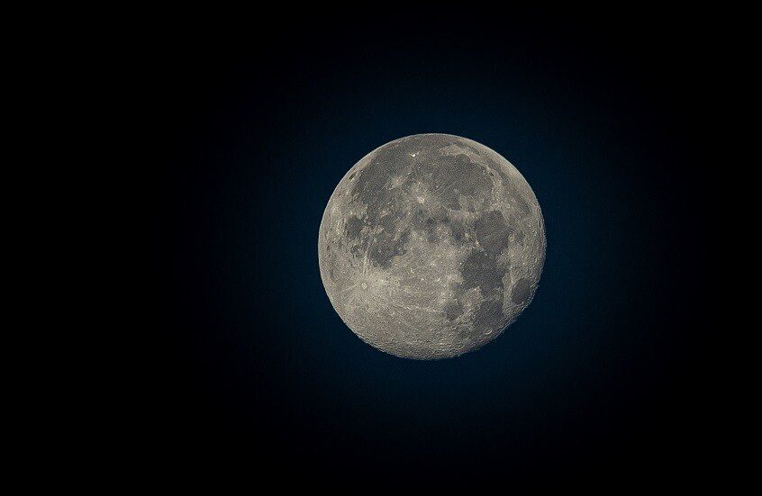 أوروبا تستعين بشركة يابانية لتطوير مركبة قمرية