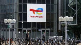 دولة أفريقية تعارض صفقة النفط الفرنسية العملاقة