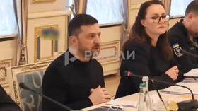 زيلينسكي يهدد أوربان عسكريا (فيديو)