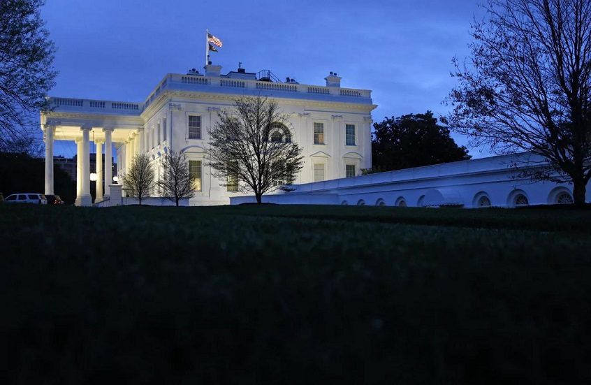 صورة توضيحية - من يملك القرار بإعلان نهاية الحرب على إيران؟.. البيت الأبيض يجيب