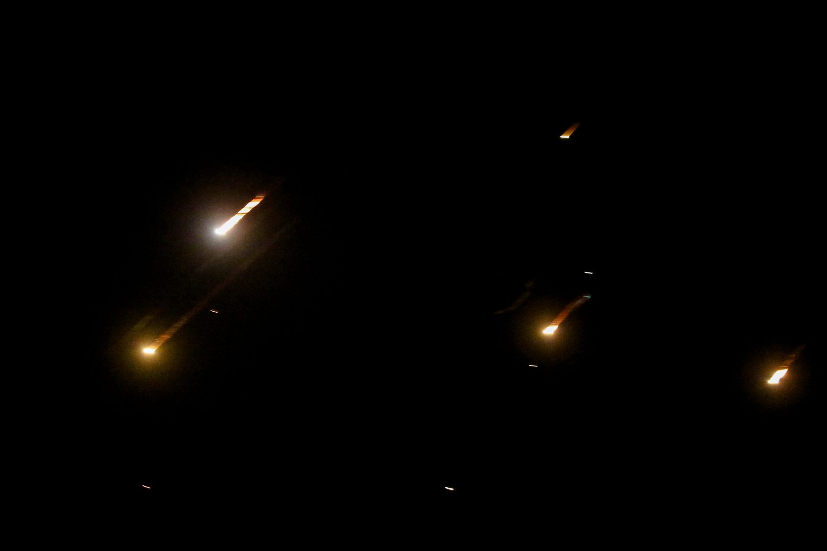 صورة توضيحية - الداخلية البحرينية إصابة شخص وأضرار مادية جراء سقوط شظايا صاروخ في المنامة