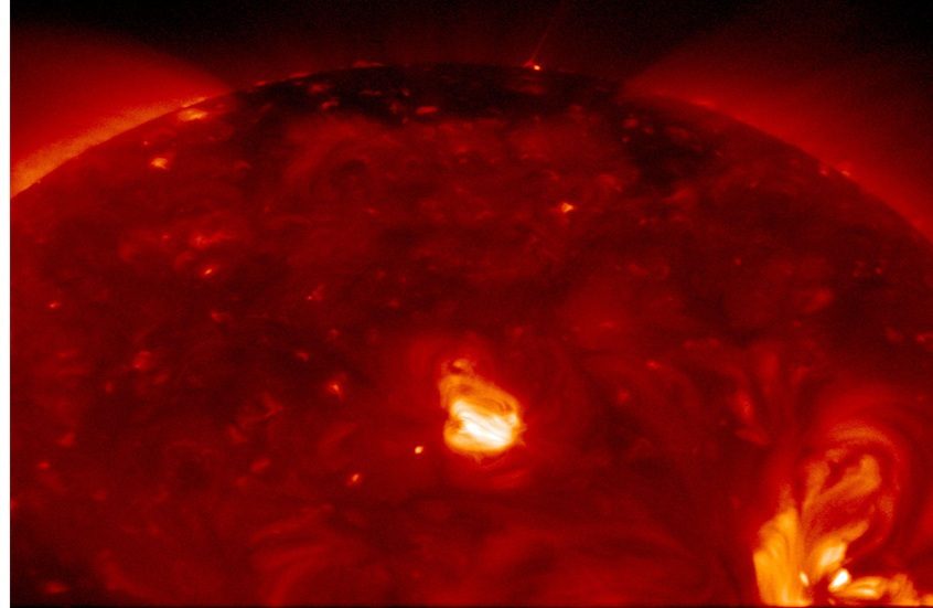 صورة توضيحية - العلماء الروس يحذرون من تأثيرات الثقب الإكليلي الجديد على الأرض