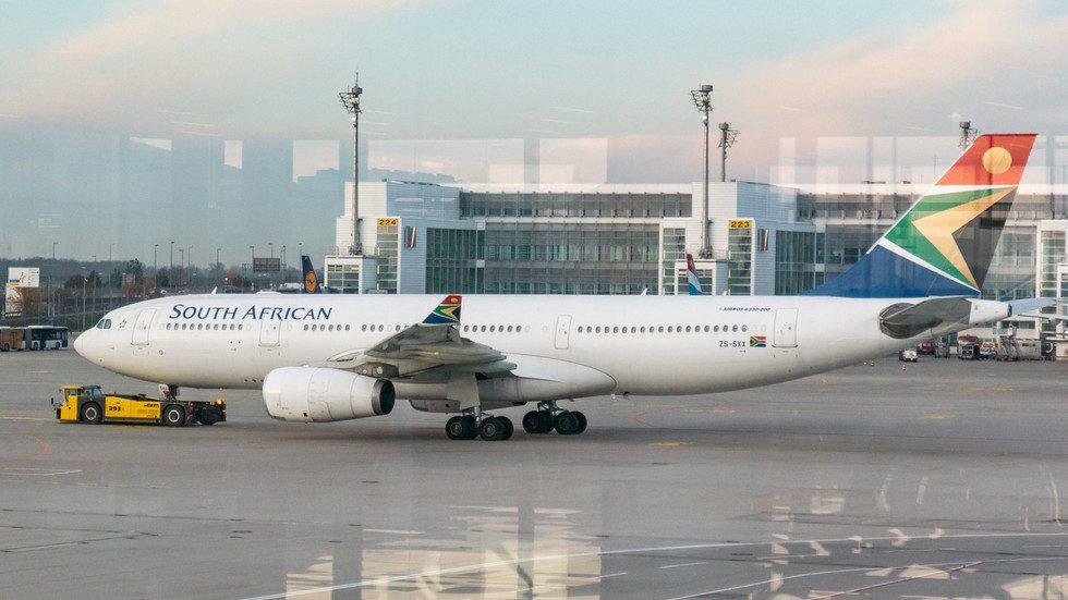 صورة توضيحية - يعود مواطنو جنوب إفريقيا إلى ديارهم مع تصاعد الصراع في الشرق الأوسطAfrica