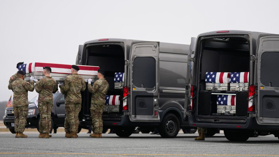 يشعر المشرعون الأمريكيون بالقلق من أن ترامب قد يرسل قوات برية إلى إيران