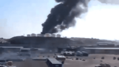 صورة توضيحية - مسيرات تصيب خزانات الوقود في ميناء صلالة بسلطنة عمان ()