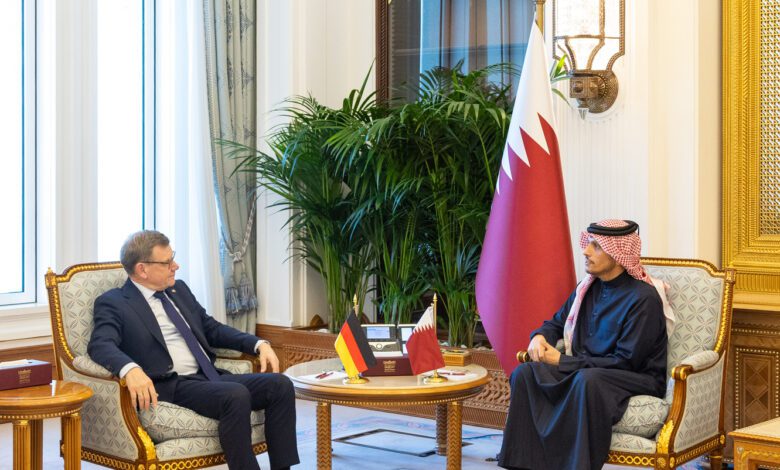 صورة توضيحية - وزير الخارجية القطري استهداف البنية التحتية الحيوية سابقة خطيرة ستعرض شعوب المنطقة لأخطار متعددة