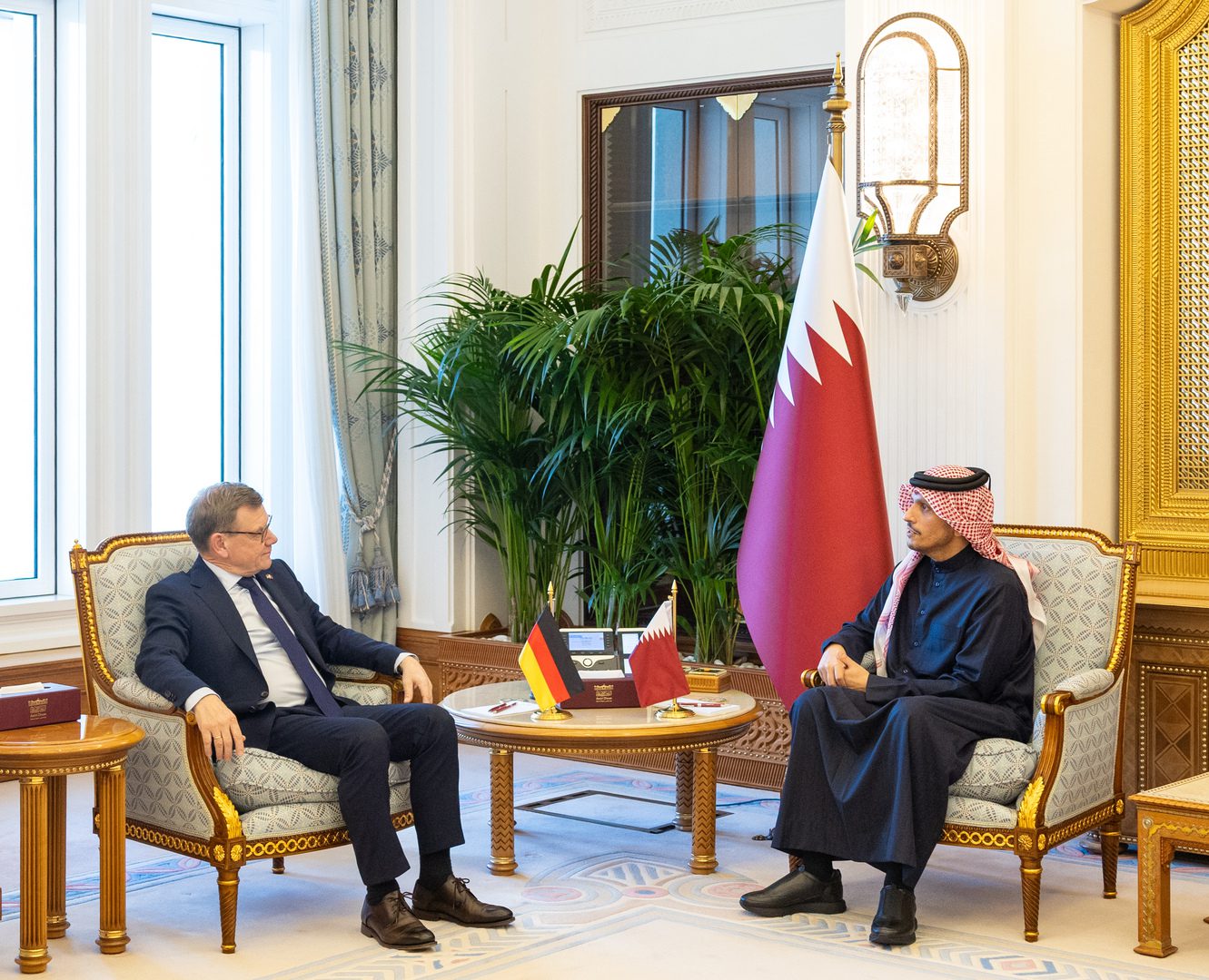 صورة توضيحية - وزير الخارجية القطري استهداف البنية التحتية الحيوية سابقة خطيرة ستعرض شعوب المنطقة لأخطار متعددة