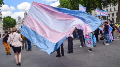 قواعد الاتحاد الأوروبي بشأن بطاقات هوية المواطنين المتحولين جنسياً - RT World News
