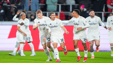 تأهل فرايبورغ وسيلتا فيغو ونوتنغهام لدور الثمانية في الدوري الأوروبي