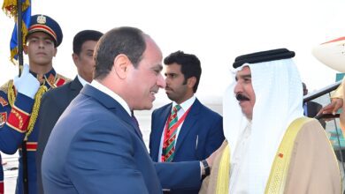 السيسي يجري زيارة مفاجئة للبحرين وسط هجمات إيرانية