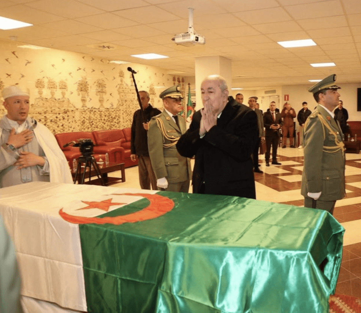 69c932bf4c59b75fc17b4b8a png