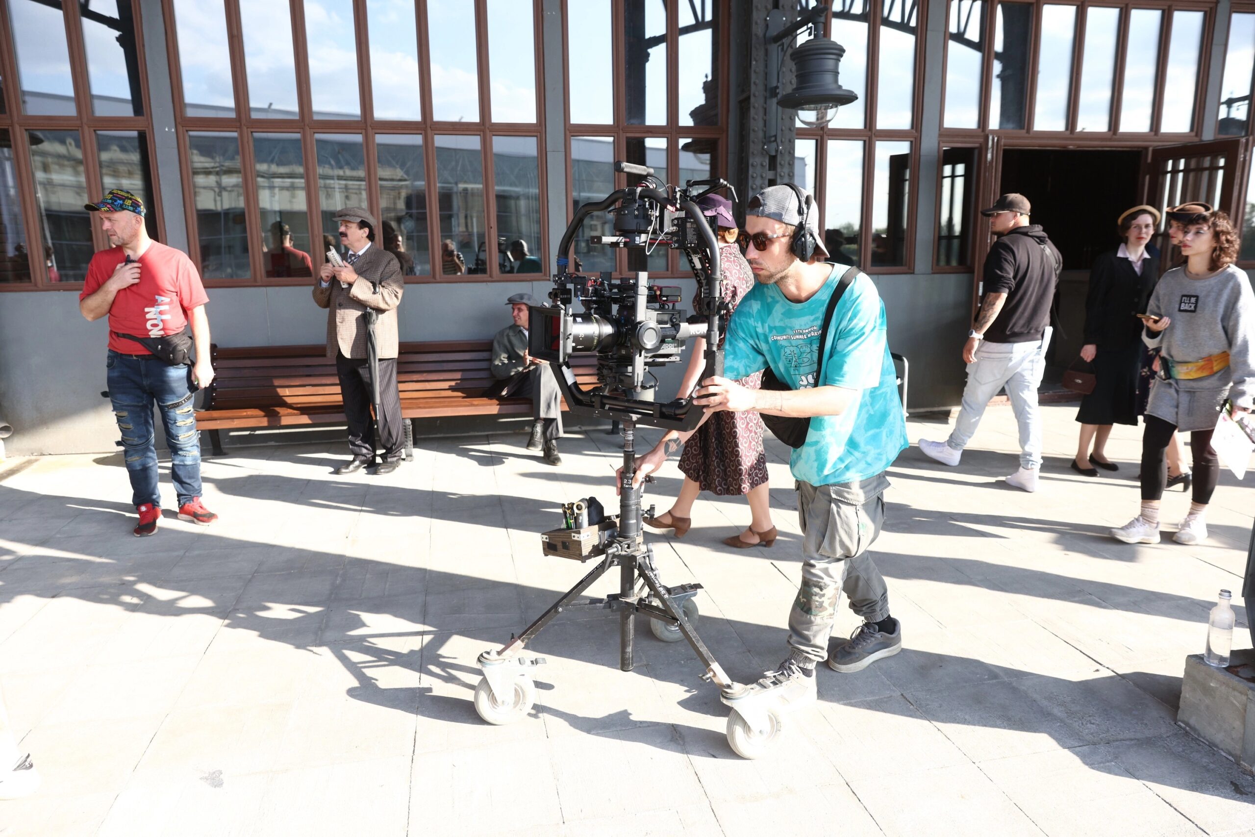 8p moscow kino centr2 000 jpg